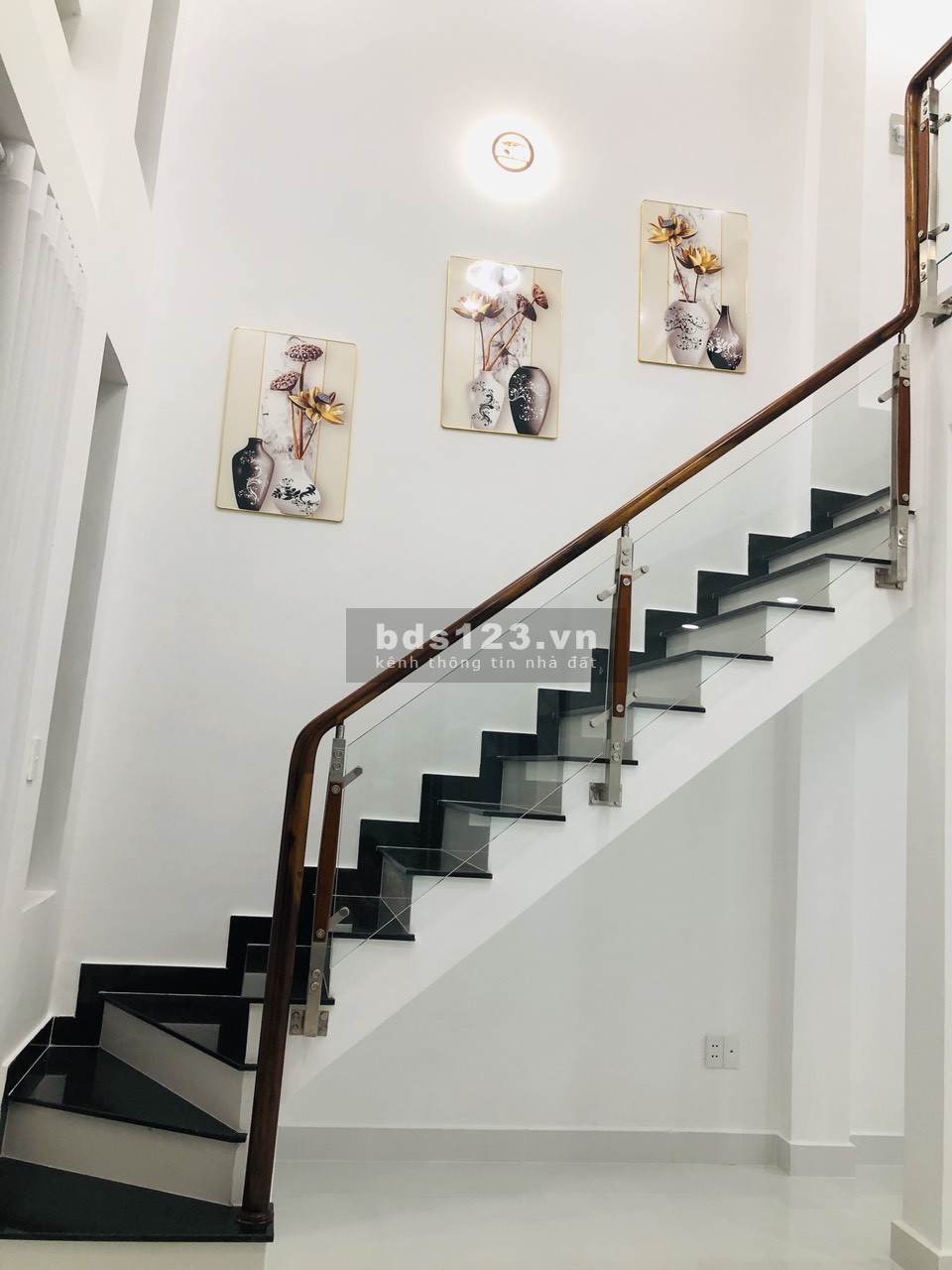 Bán nhà sổ hồng riêng, hẻm xe hơi khu dân cư đông đúc khu dân cư