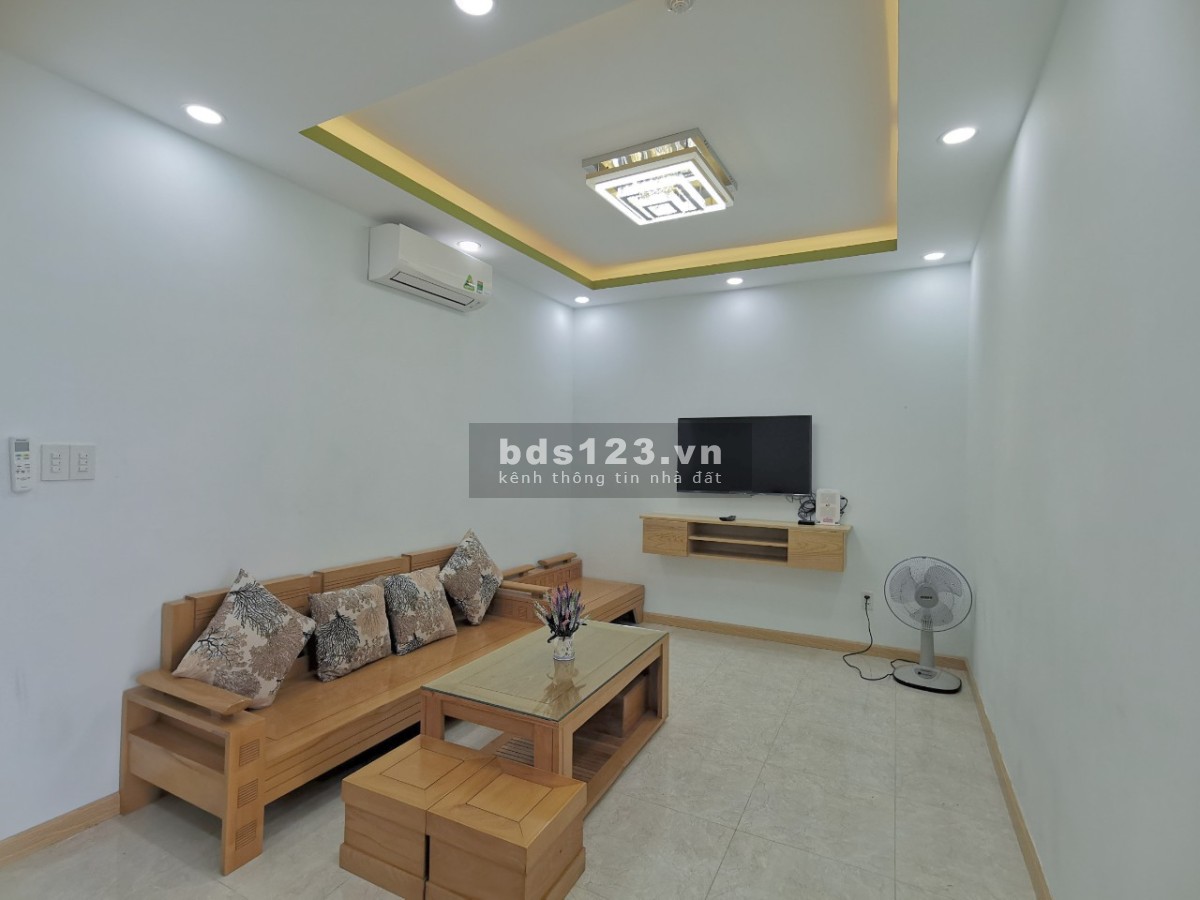 Cho thuê căn hộ view sông tầng cao tại Số 4 Trần Phú- Nha Trang