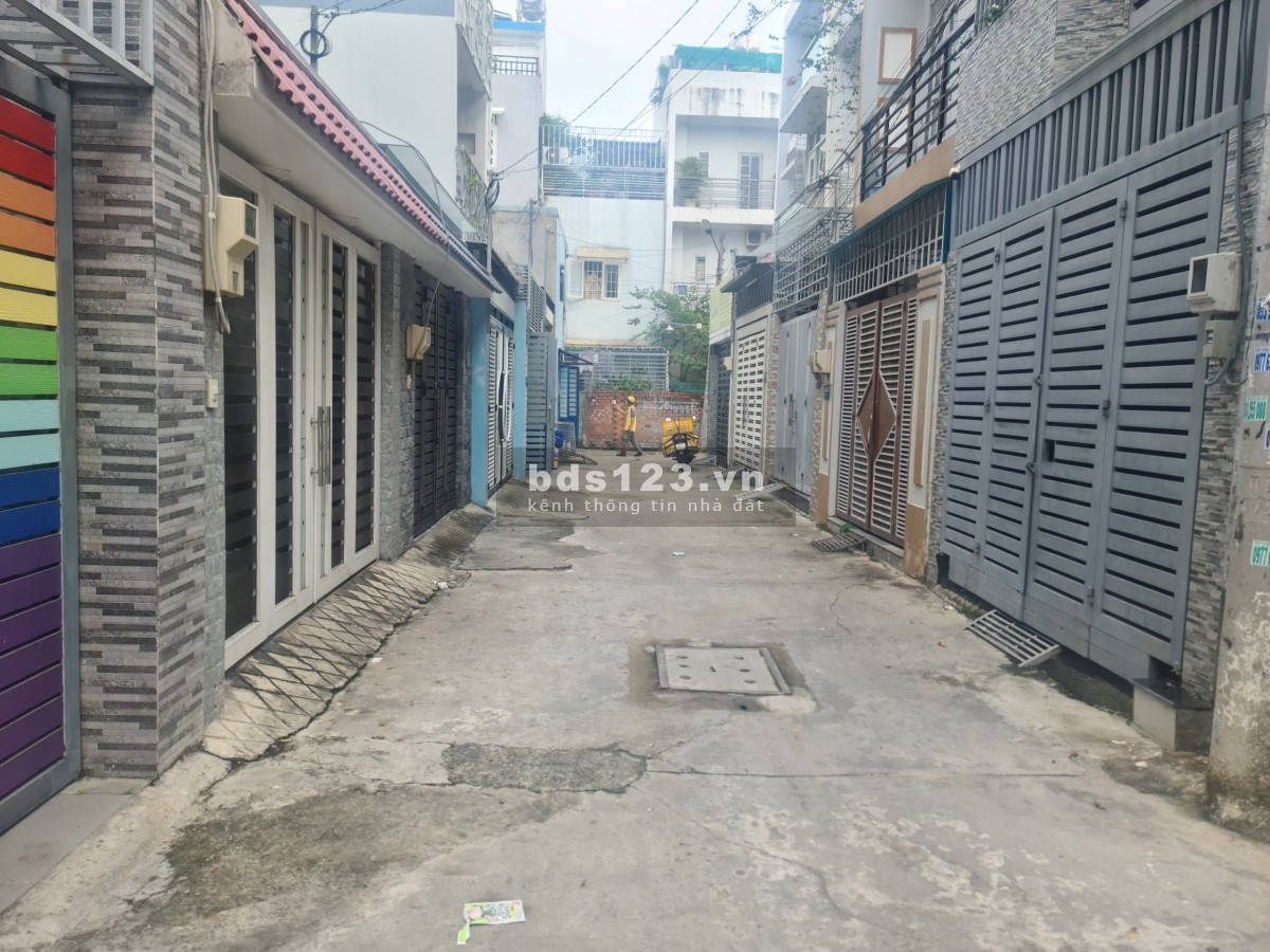 Cho thuê nhà 1 trệt, 2 lầu Hẻm 10 Đường 30, Linh Đông, Thủ Đức. Giá 14tr/ Tháng