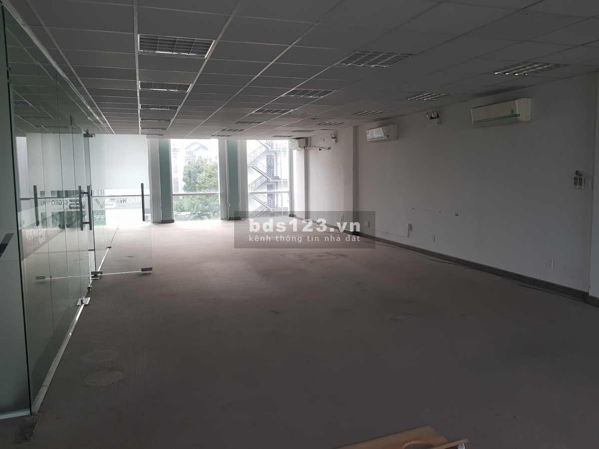 Cho thuê văn phòng Quận 2, giá tốt gần Đảo Kim Cương, tiện ích đủ