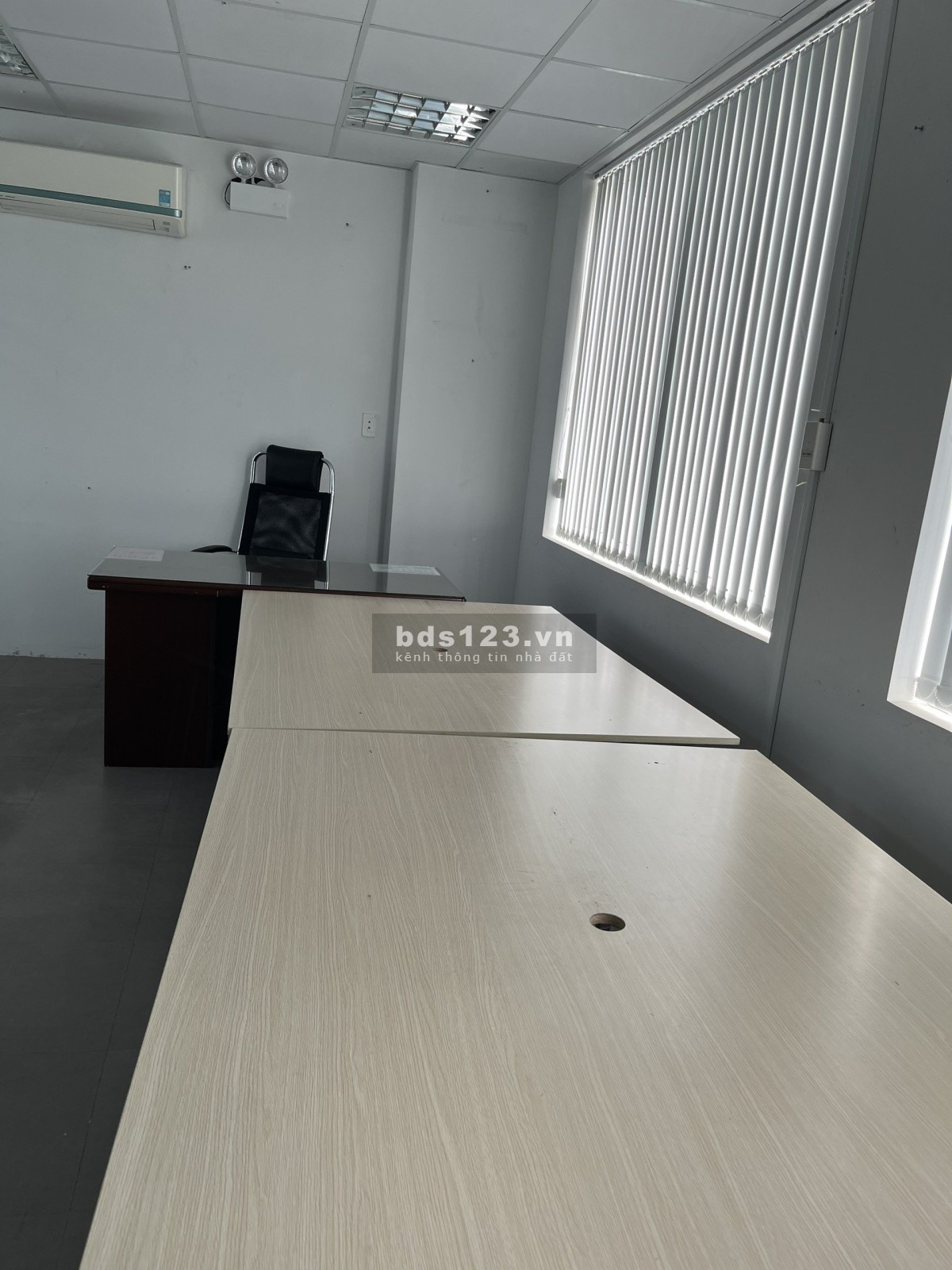 Cho thuê văn phòng Quận 2, giá tốt gần Đảo Kim Cương, tiện ích đủ