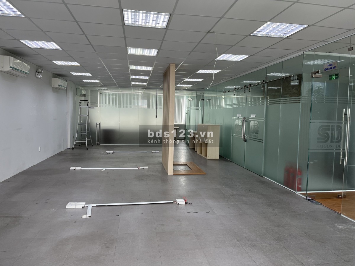 Cho thuê văn phòng Quận 2, giá tốt gần Đảo Kim Cương, tiện ích đủ
