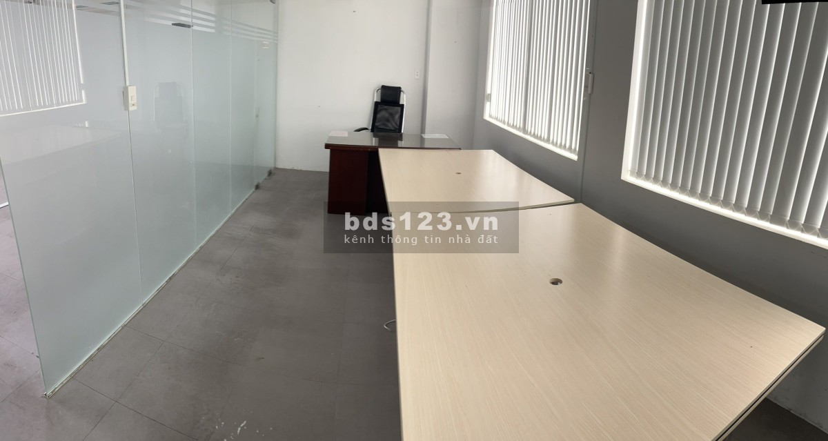 Cho thuê văn phòng Quận 2, giá tốt gần Đảo Kim Cương, tiện ích đủ