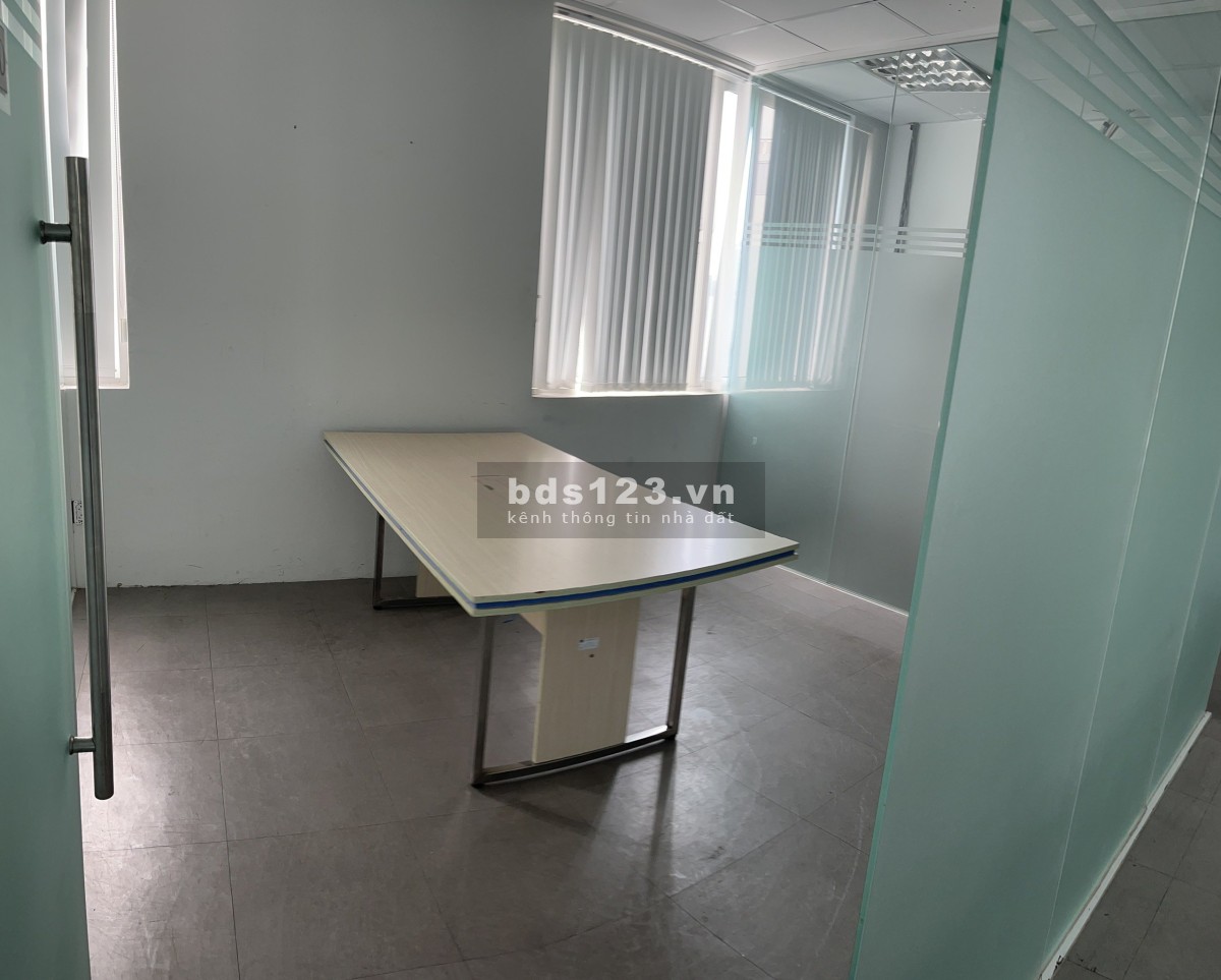 Cho thuê văn phòng Quận 2, giá tốt gần Đảo Kim Cương, tiện ích đủ