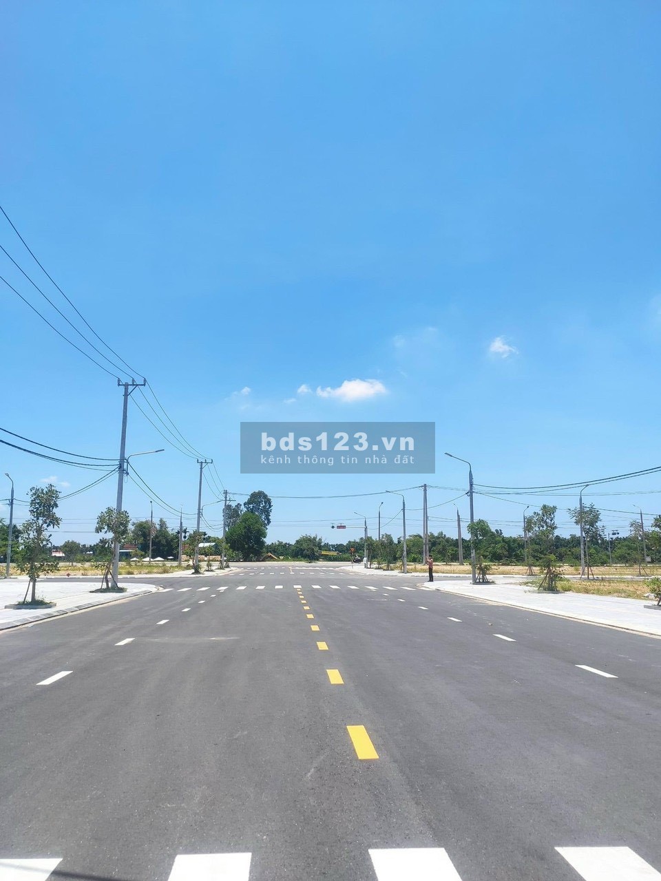 Lô đất siêu hiếm sát chợ Vĩnh Điện giá chỉ 18 triệu đồng/m², tiện ích đa dạng