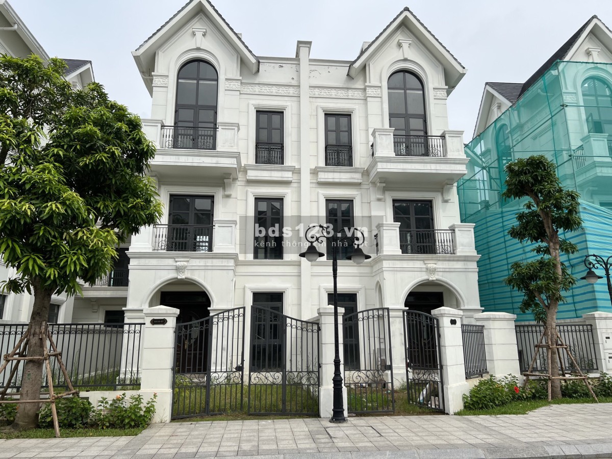 Chủ nhà gửi bán GẤP căn shophouse song lập giá RẺ vị trí Đẹp dự án Vinhomes Ocean Park Gia Lâm.