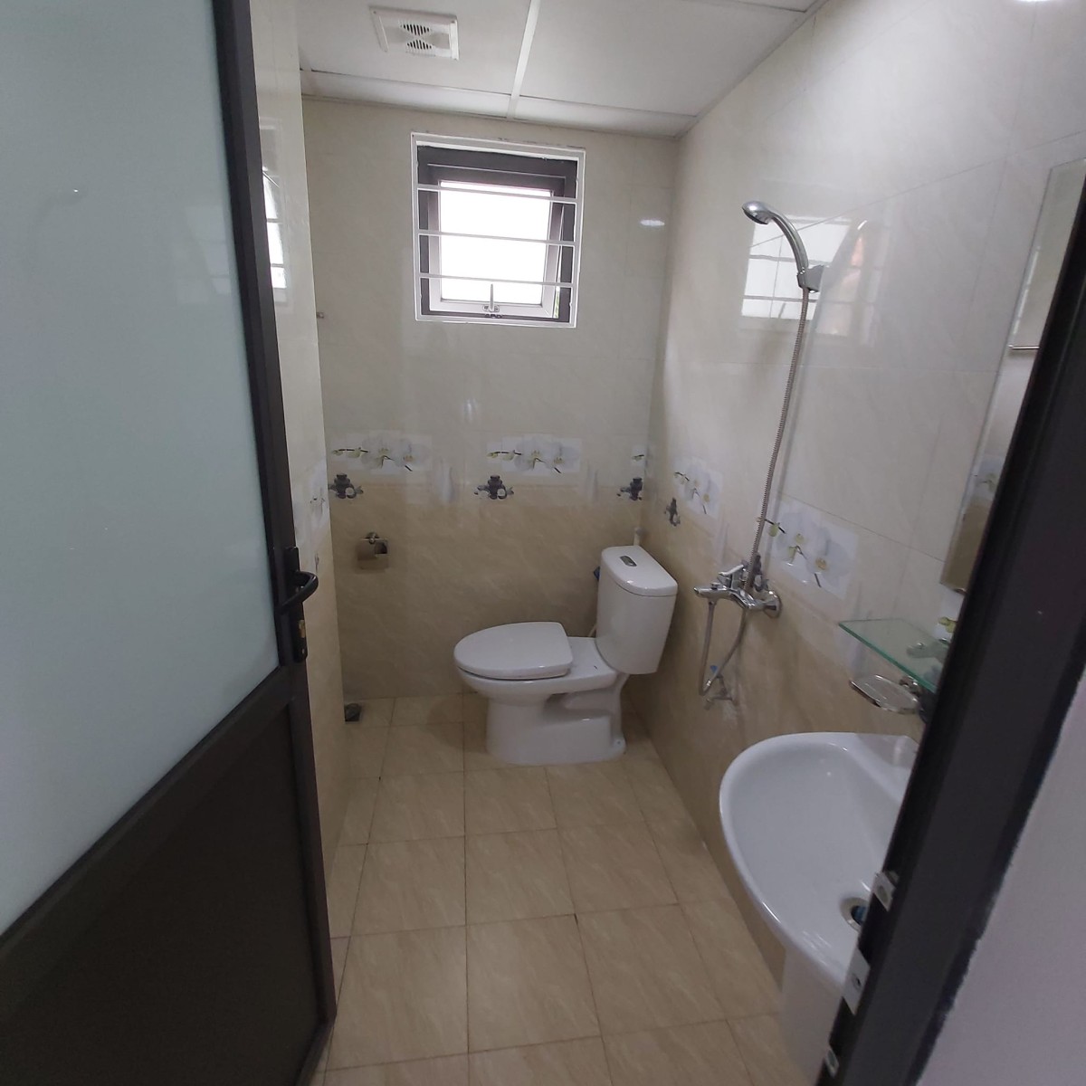 Nhà đẹp phố Phan Đình Giót 4 tầng, diện tích 38m2, giá bán 3.xxx tỷ