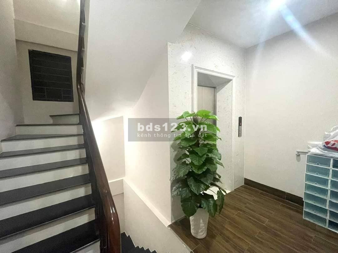 Nhà Tô Vĩnh Diện, Thanh Xuân, lô góc, ô tô đỗ cửa Full nội thất xịn