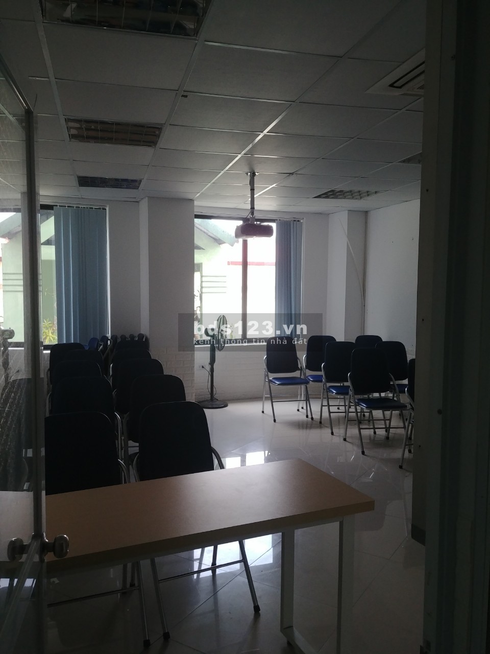 Chính chủ cho thuê văn phòng DT từ30m3,80m2,160m2 quận Hai Bà Trưng, TP Hà Nội.