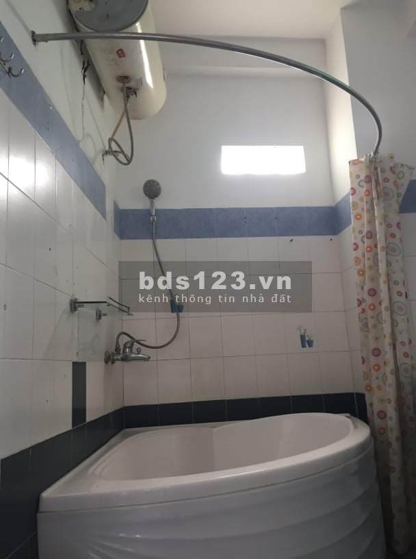 Cho thuê nhà hẻm 689 Trần Xuân Soạn, Quận 7, giá tốt, khu an ninh, dt 80m2