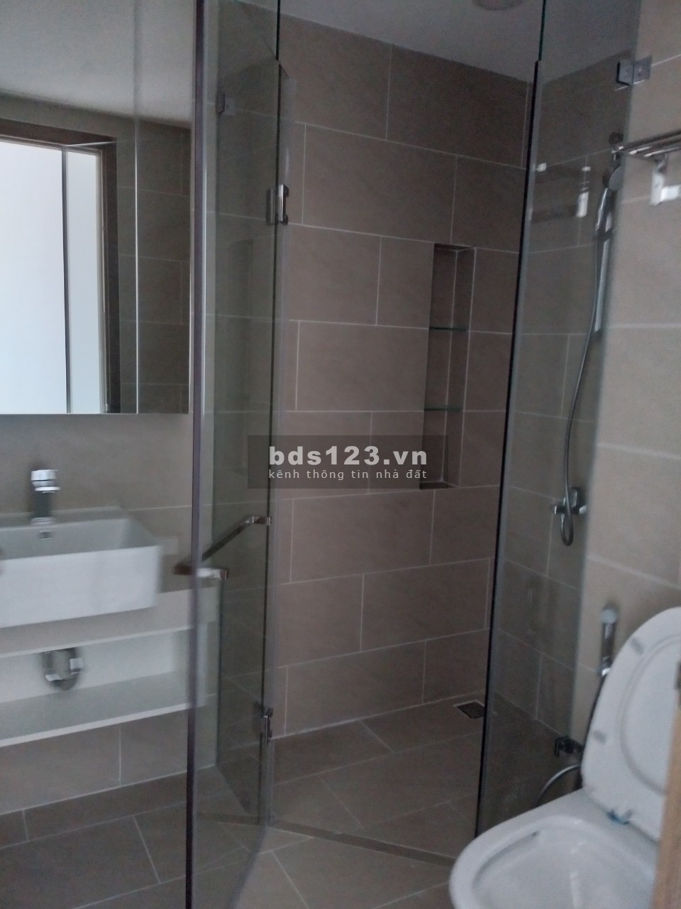 Bán nhanh căn hộ River Panorama mới toanh, DT 62m² tầng cao thoáng gió giá chỉ 2,7 tỷ