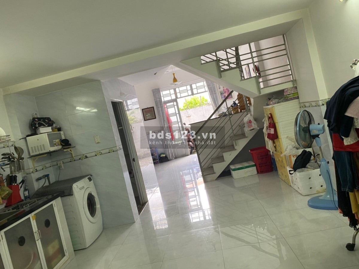 Bán nhà DT 55m² giá chỉ hơn 3 tỷ đồng có nhà mới bao phê