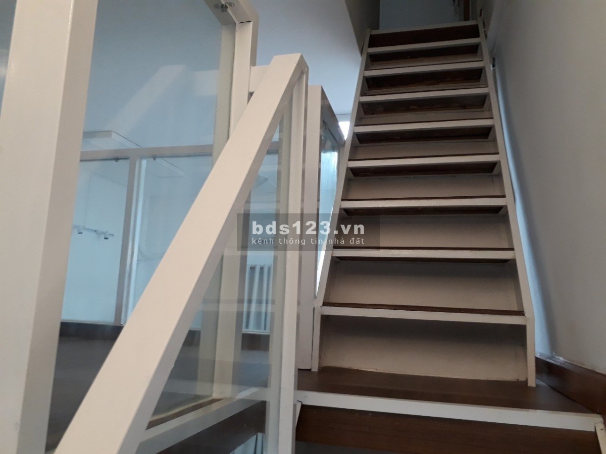 Cần cho thuê nguyên căn nhà chung cư MT Đường lê Lợi Quận 1