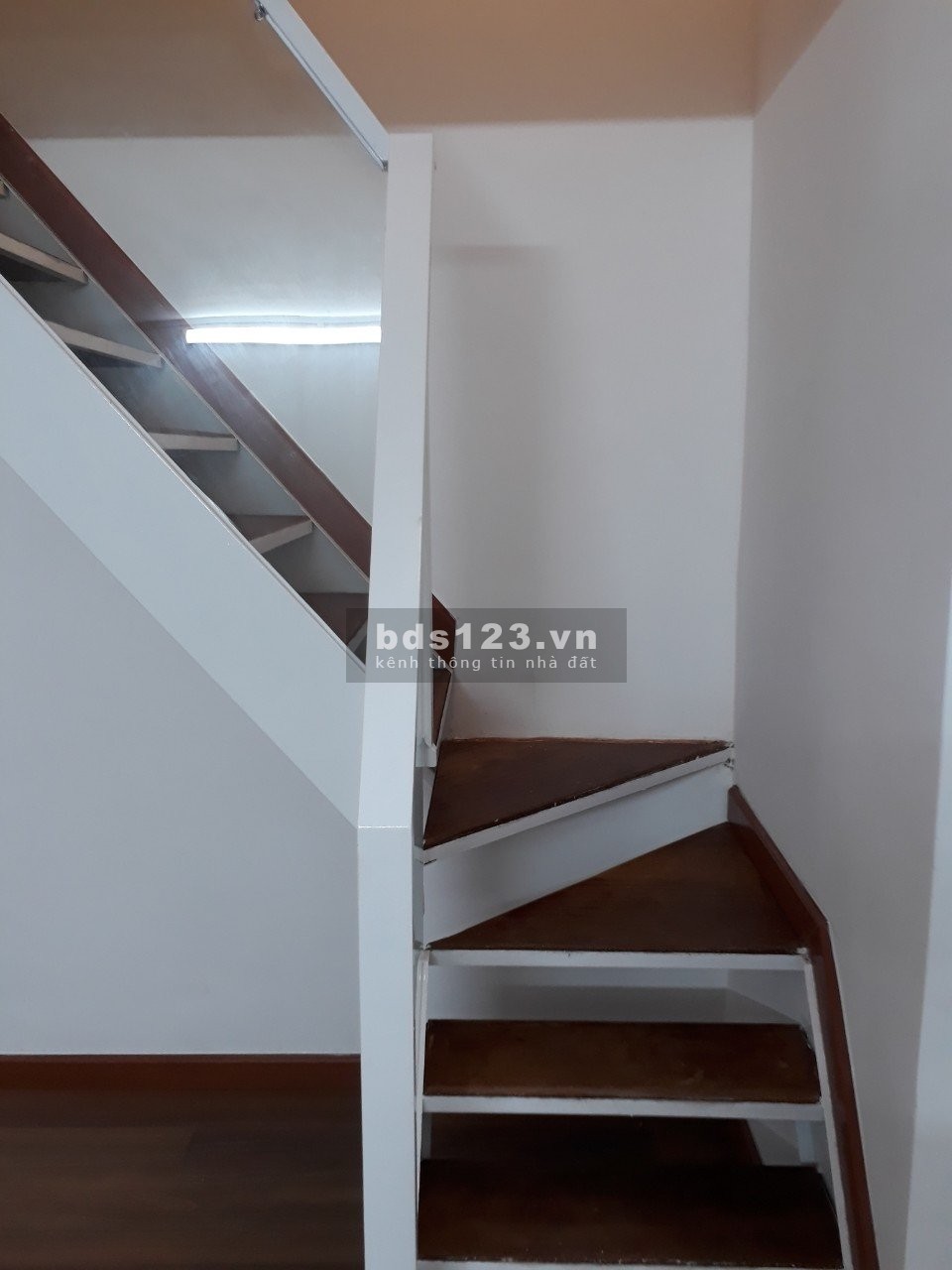 Cần cho thuê nguyên căn nhà chung cư MT Đường lê Lợi Quận 1