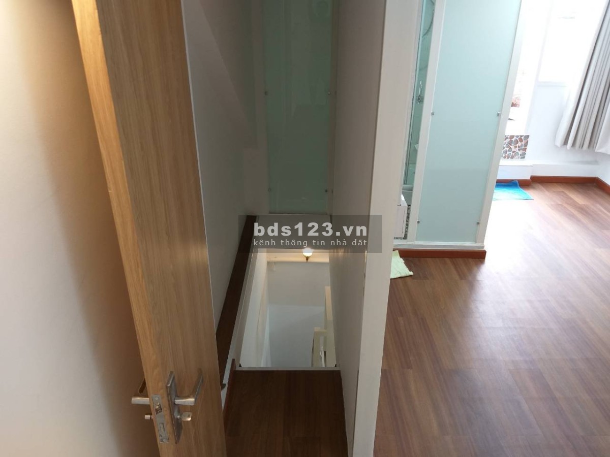 Cần cho thuê nguyên căn nhà chung cư MT Đường lê Lợi Quận 1