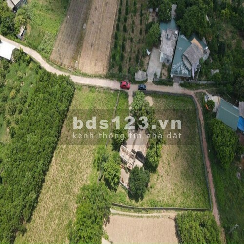 Chính chủ bán lô đất đẹp giá đầu tư Diện tích 1500m full thổ cư, Thuộc Thanh Nông Lạc Thủy