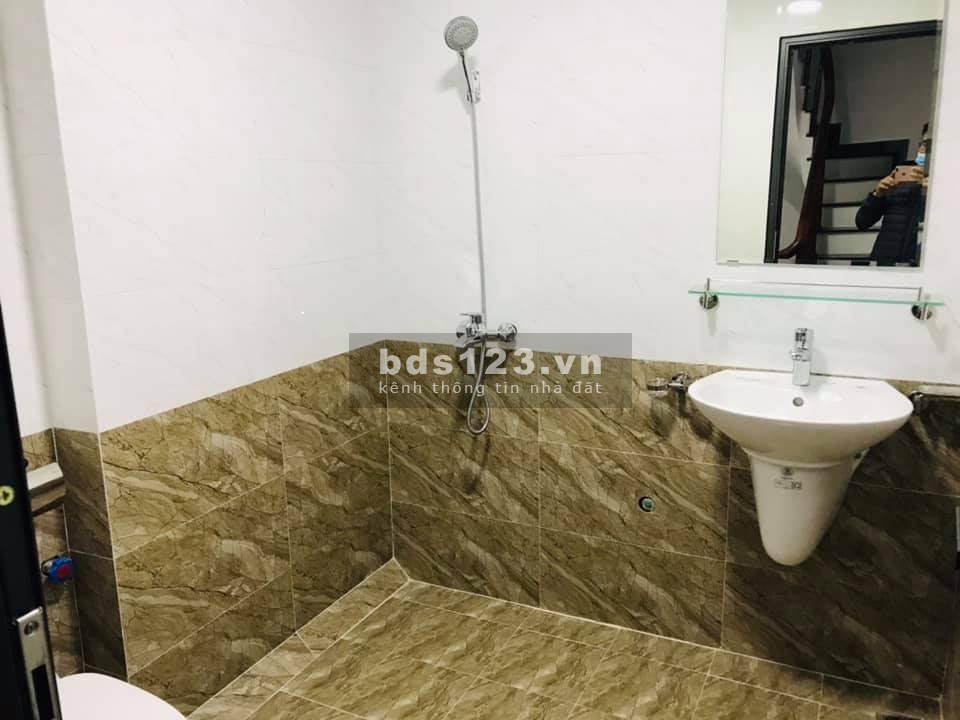 HOT! Siêu phẩm Đường Láng, lô góc, ba gác, DT 61m2, 5T, giá 7.65 tỷ