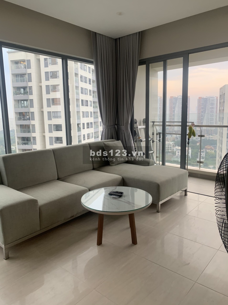 Cho thuê 3PN 120m2 Đảo Kim Cương, 39 triệu/tháng bao phí, full NT view hồ bơi LH. 0339744305 xem nhà