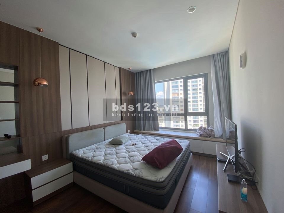 Cho thuê 3PN 120m2 Đảo Kim Cương, 39 triệu/tháng bao phí, full NT view hồ bơi LH. 0339744305 xem nhà
