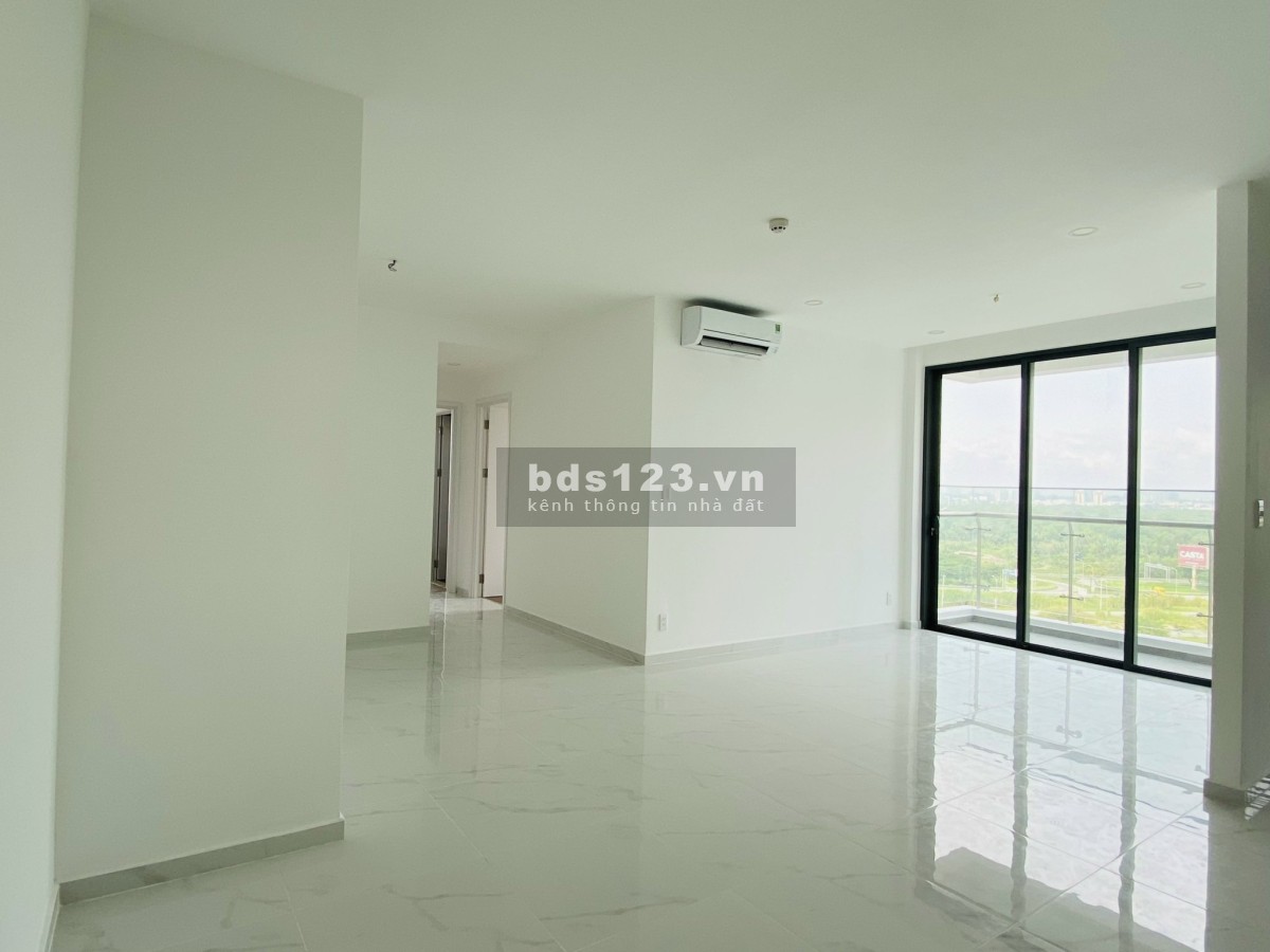 Cho thuê 2pn Dlusso Emerald giá thuê 13tr/th Bao phí NTCB mới 100% dt 76m2 xem nhà LH 0339744305