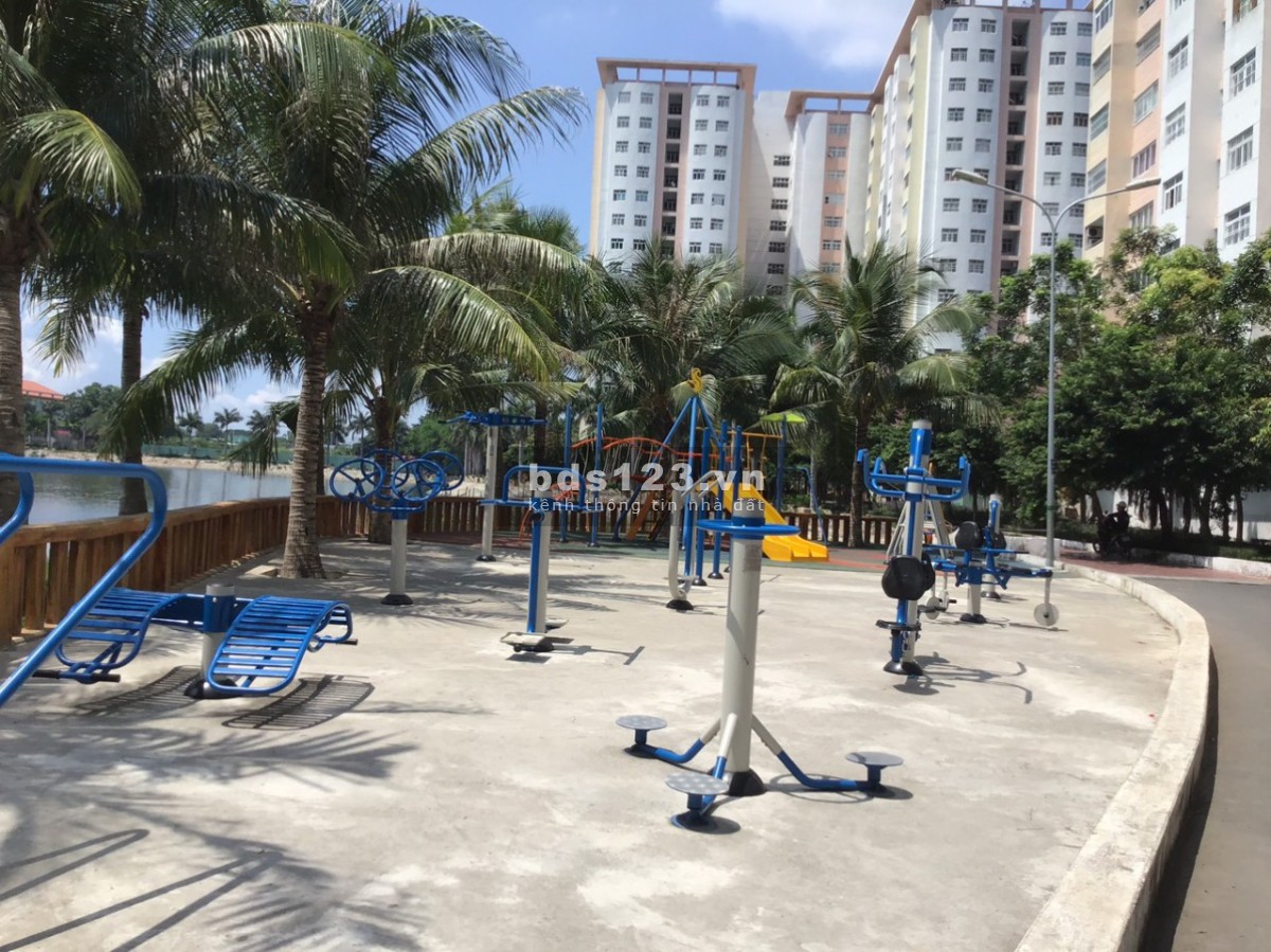 Chính chủ cần bán căn hộ chung cư Lake Side liên hệ 0918835599