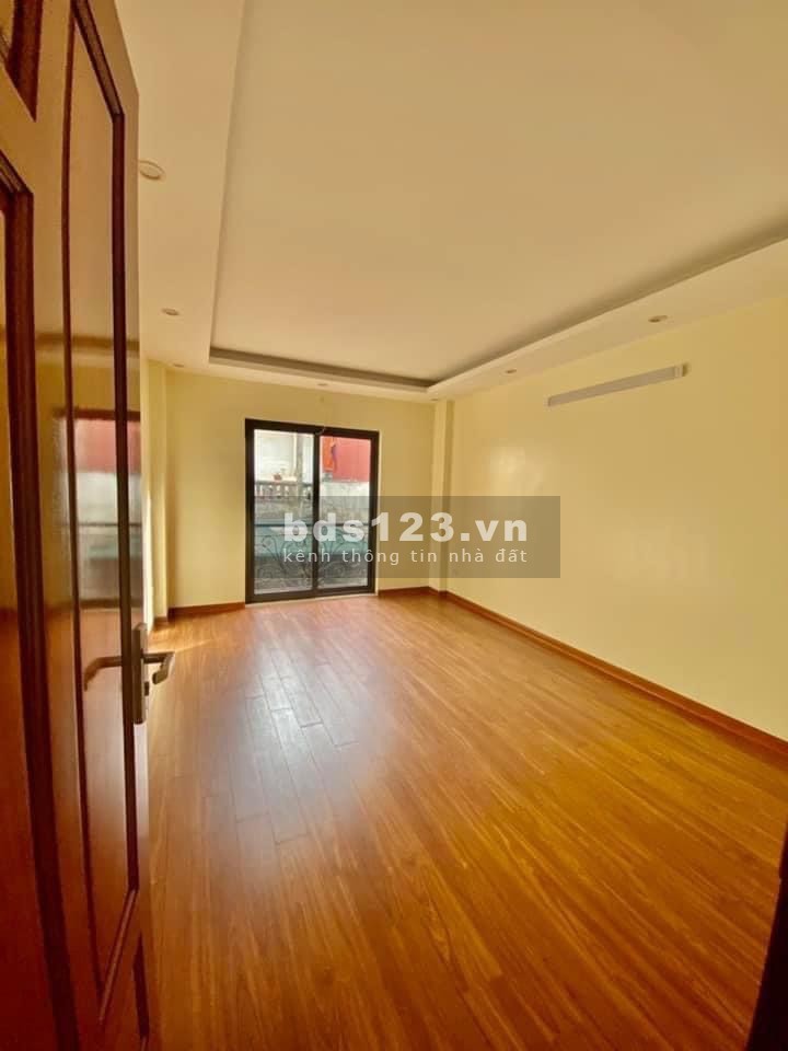 Bán nhà Thanh Nhàn nhà mới kính koong ô tô 50m ra phố gần công viên
