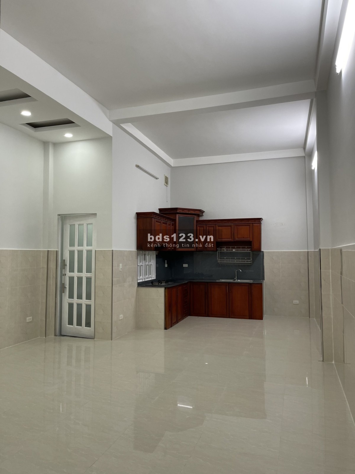 Bán nhà 1 trệt 1 lầu P Hiệp Bình Chánh Thủ Đức có sân thượng, bớt lộc