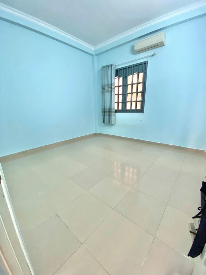 Hẻm 325/ Hòa Hảo diện tích 4m*9m. 3 Tầng, giá bán 4.9 tỷ