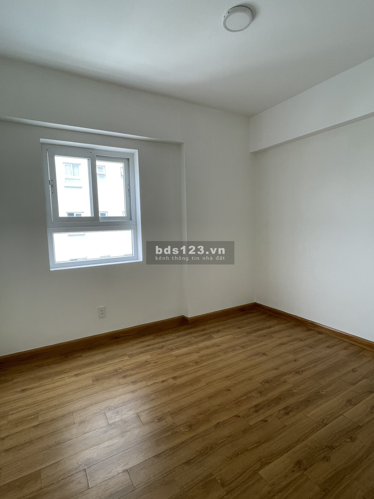 Bán gấp CH Prosper Plaza diện tích sử dụng 65m2 giá 2.2 tỷ. Có sổ hồng