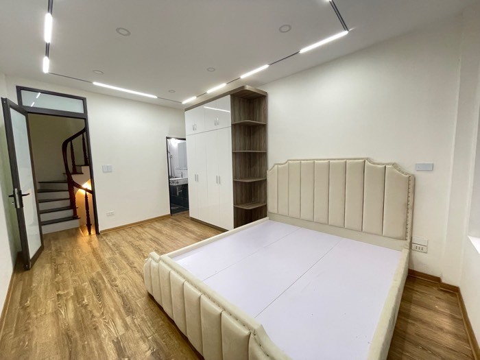 Nhà hiếm bán gấp DT 98m² x 1 tầng nhỉnh giá 3 tỷ đồng có tặng kèm ô tô 50 triệu