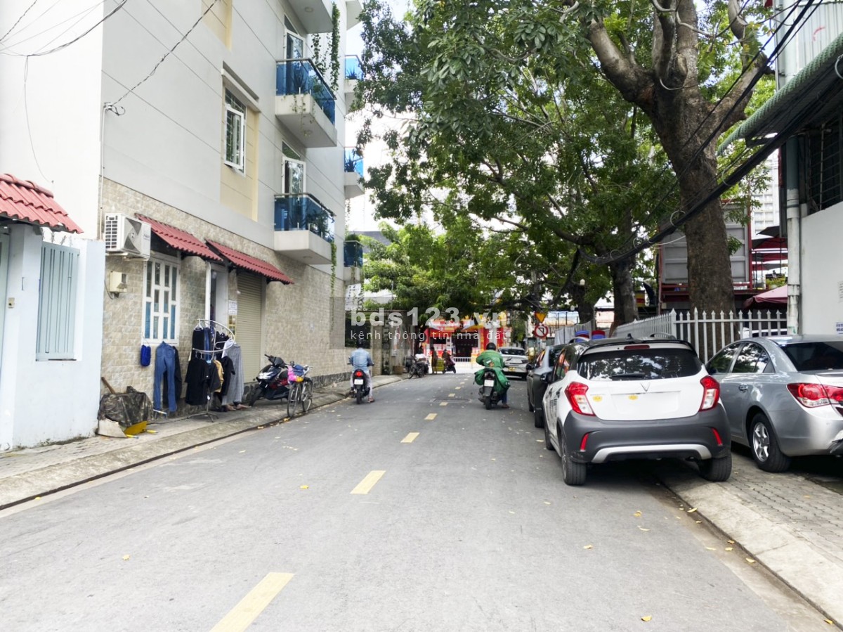 Bán nhà diện tích 67m2 giá 4,2tỷ hẻm 52 đường Nguyễn Thị Thập, phường Bình Thuận, Quận 7