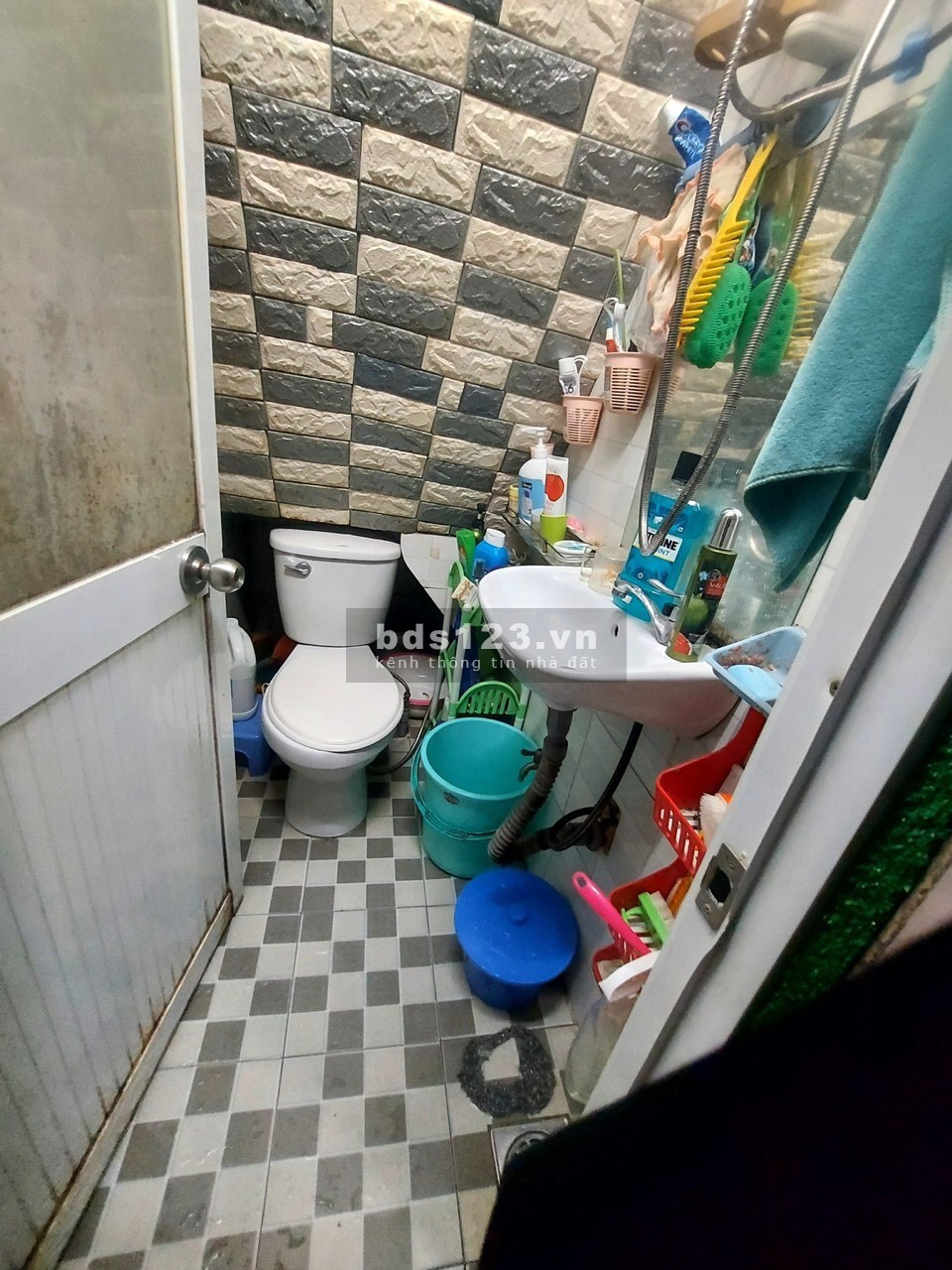 Nhà chính chủ quận 7 cần chủ sở hữu với giá 980 triệu, khu an ninh