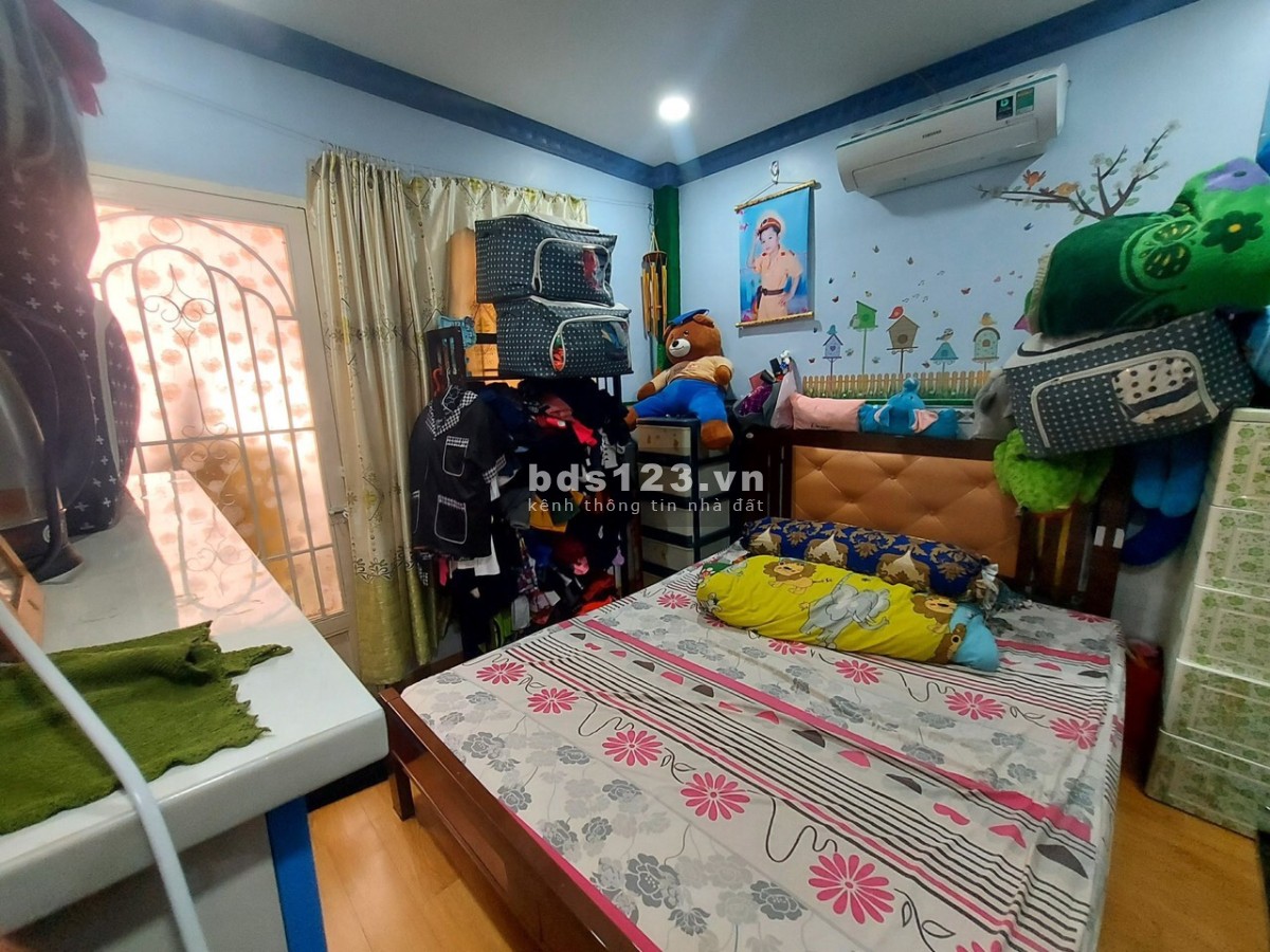 Nhà chính chủ quận 7 cần chủ sở hữu với giá 980 triệu, khu an ninh
