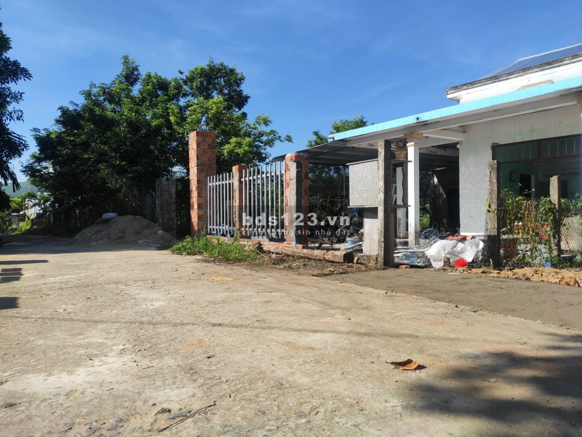 Bán lô đất dt 120m2, thổ cư 100% khu dân cư Nghĩa Lâm Tư Nghĩa, Quảng Ngãi