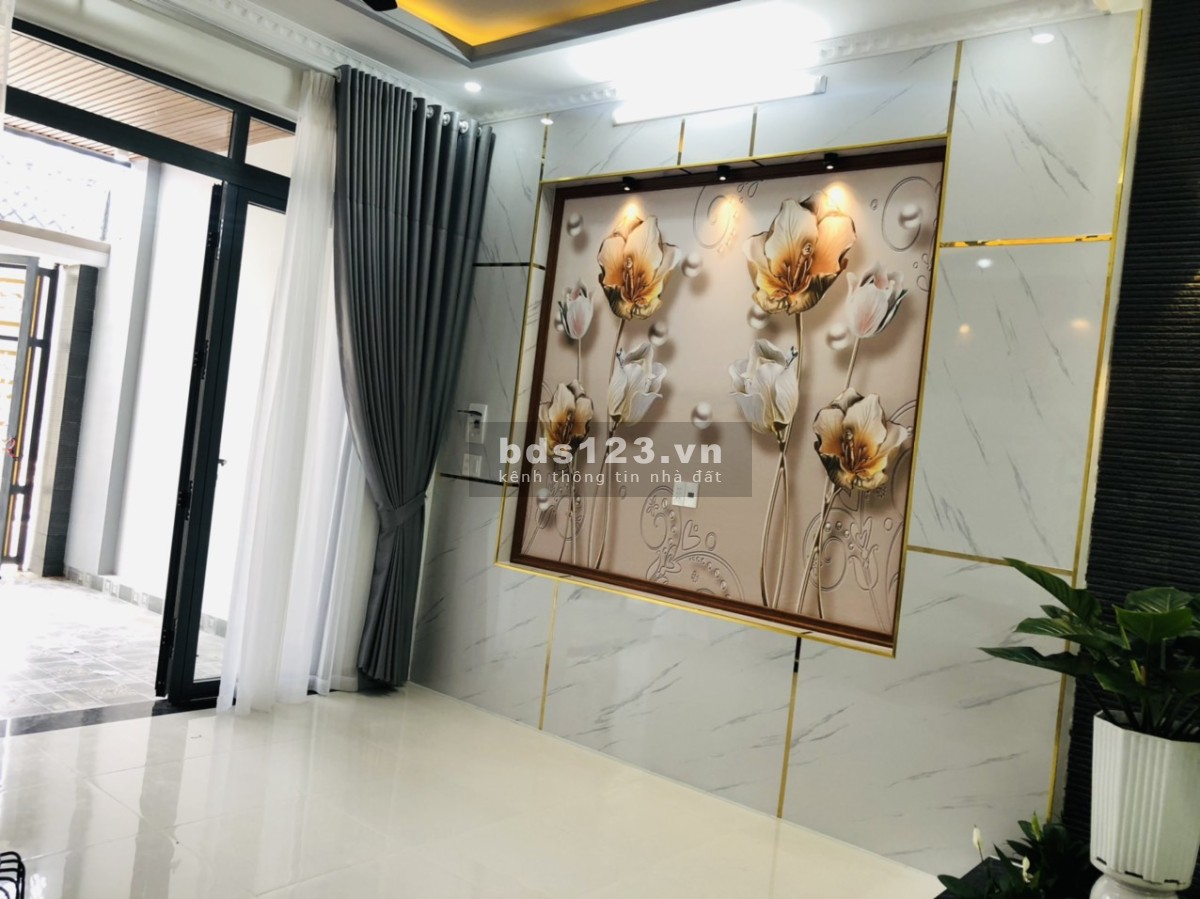Bán nhà nguyên căn 2 lầu thổ cư khu phố 3 Trảng Dài, giá: 4 tỷ 950 triệu