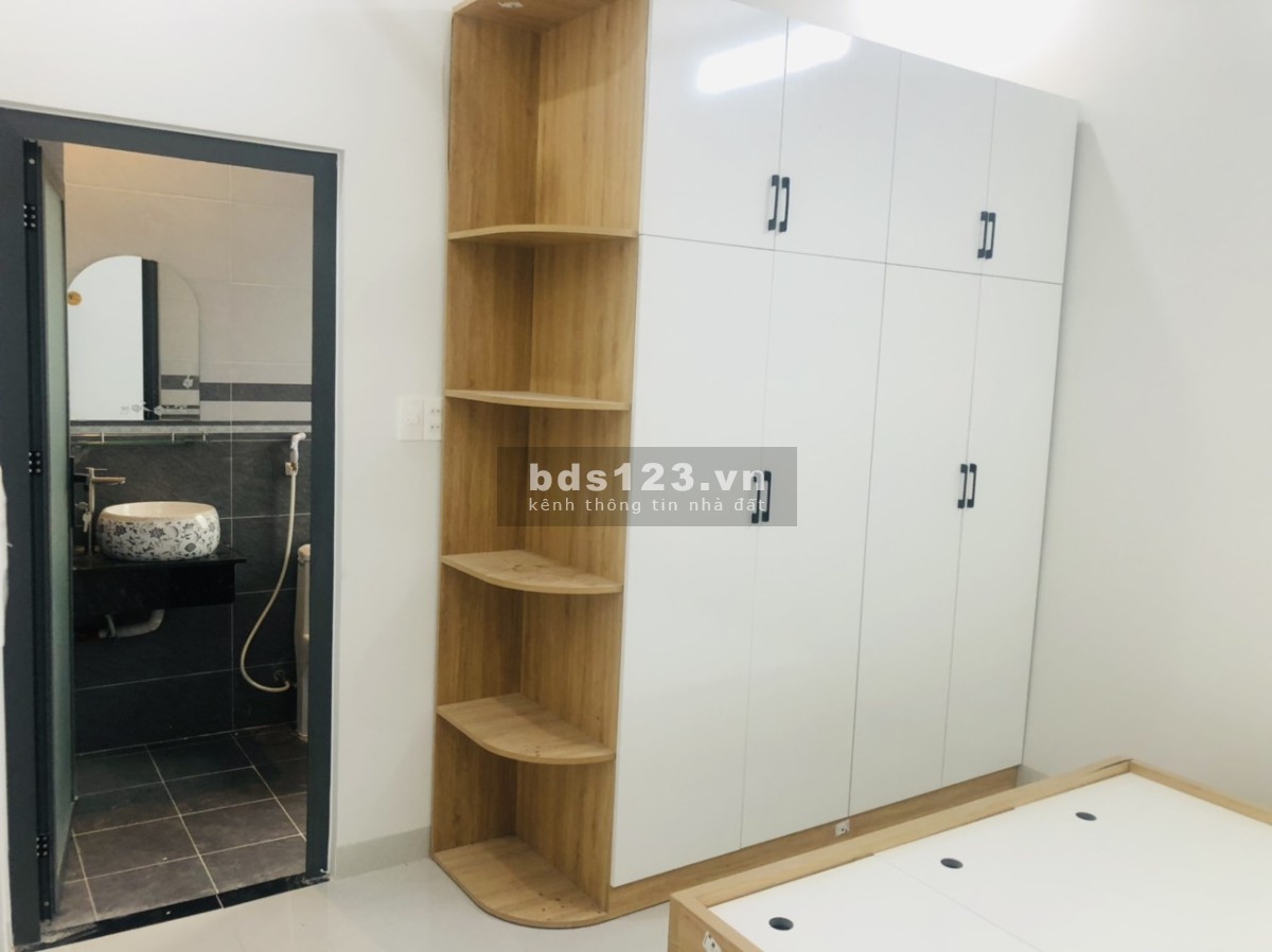 Bán nhà nguyên căn 2 lầu thổ cư khu phố 3 Trảng Dài, giá: 4 tỷ 950 triệu