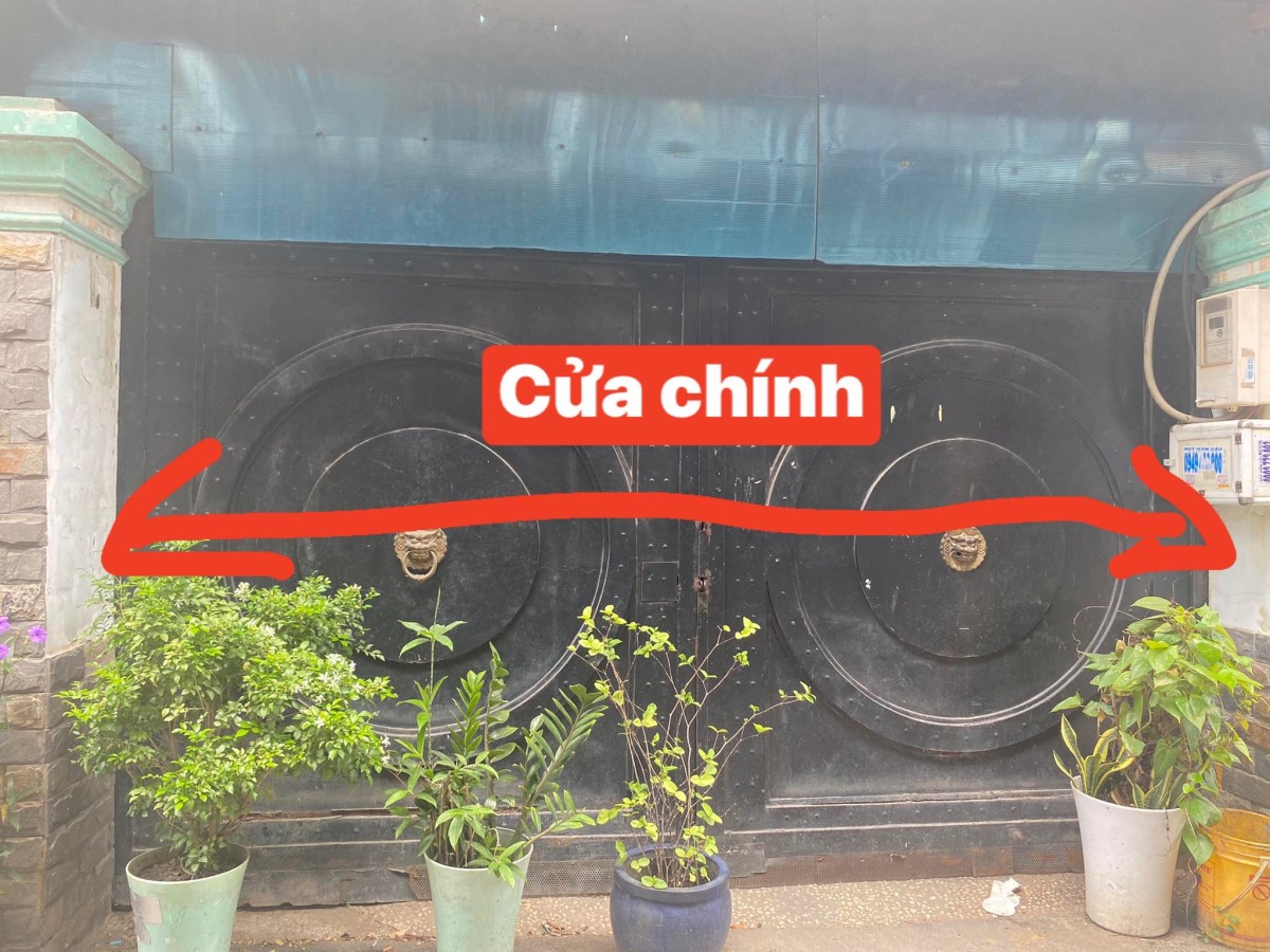 Cần bán nhà biệt thự 14m mặt tiền đường khu sầm uất, sổ hồng chính chủ