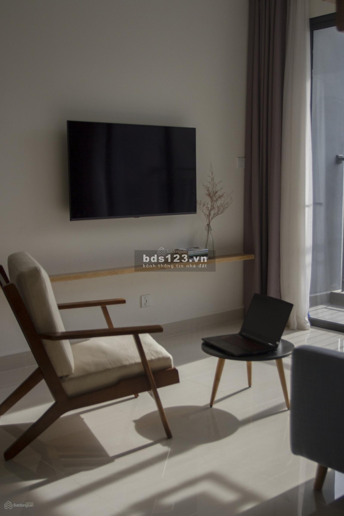 Kẹt tiền nên bán gấp CH 2PN 1WC, DT 59m2, 2.230 tỷ (bao tất cả) tại dự án Vinhomes Grand Park