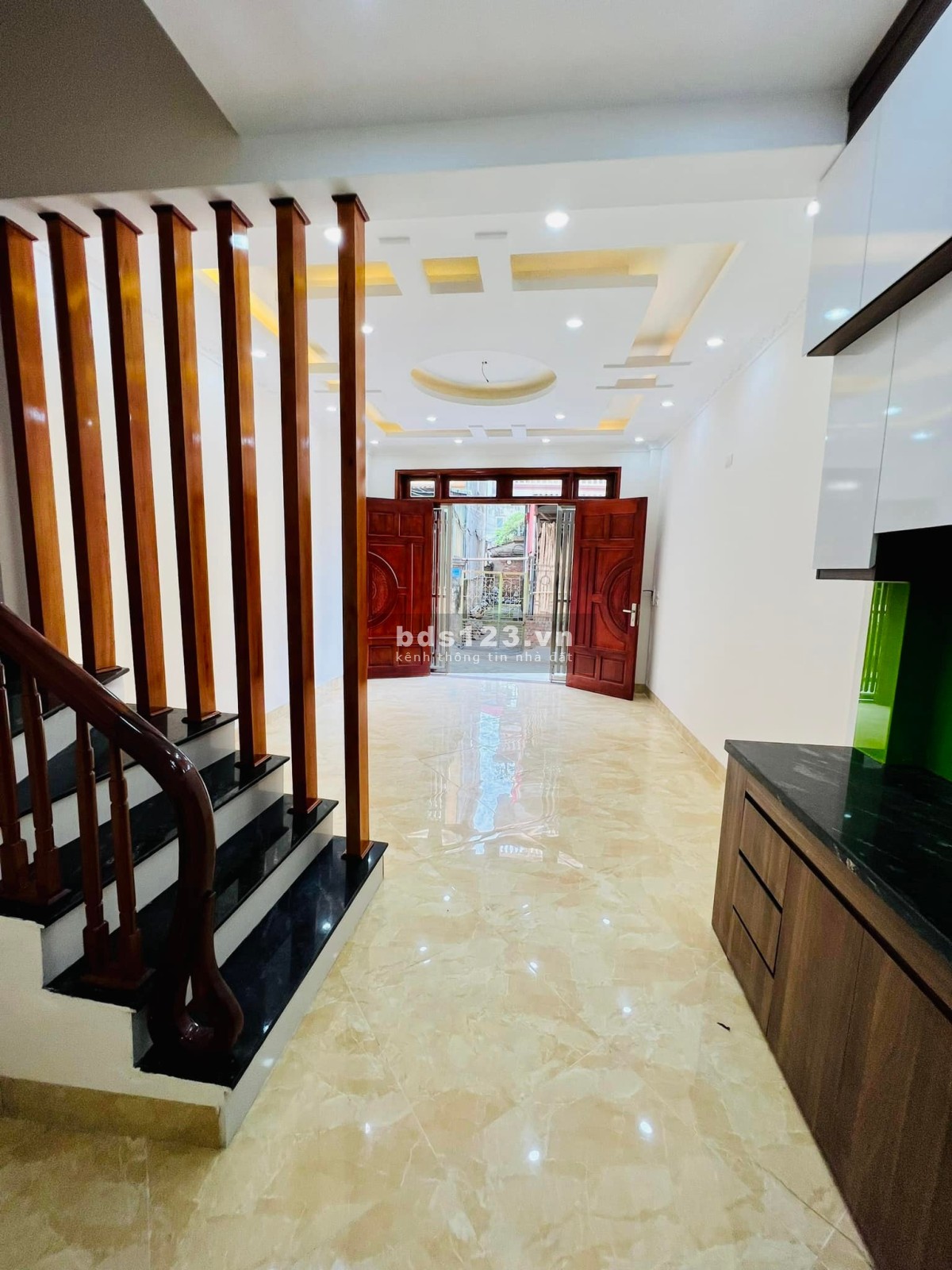 Nhà hiếm Lê Trọng Tấn giá 4.8 tỷ Ô tô đỗ 5 tầng mặt tiền 4m
