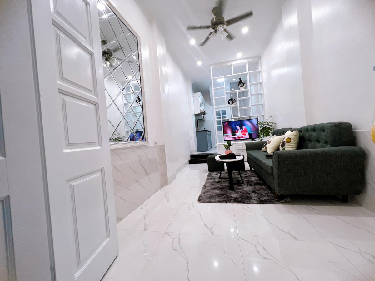 Nhà ngõ Tư Liên đầy đủ nội thất pháp lý chỉnh chu giá chỉ 4,1 tỷ đồng