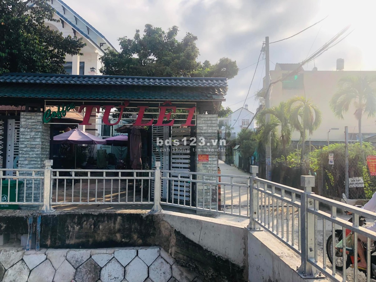 Khu vực sống lý tưởng vị trí nhà giáp Gò Vấp đầu tư tiềm năng cao. hẻm ô tô 41 triệu/m2