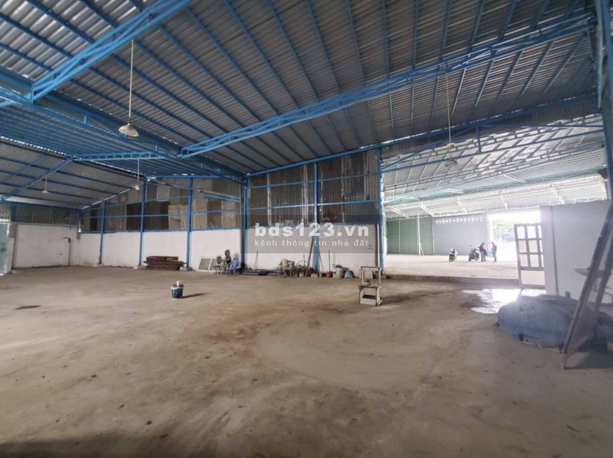 Cho thuê MB kho 250m2, 420m2, 800m2, 1200m2 mặt đường Quốc lộ 1A Quận 12 liên hệ 0909298353