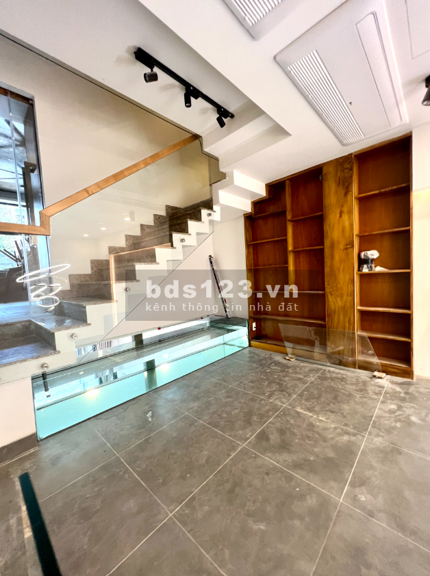 Duy nhất hẻm xe hơi quay đầu Phan Đăng Lưu, Phú Nhuận, dt 4.5x15 5 tầng, chỉ 13 tỷ, 0945364046