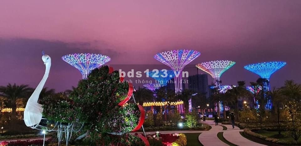 Kẹt vốn hậu Covid bán căn 3PN 81m2 view hồ bơi công viên giá 3 tỷ LH 0767282186