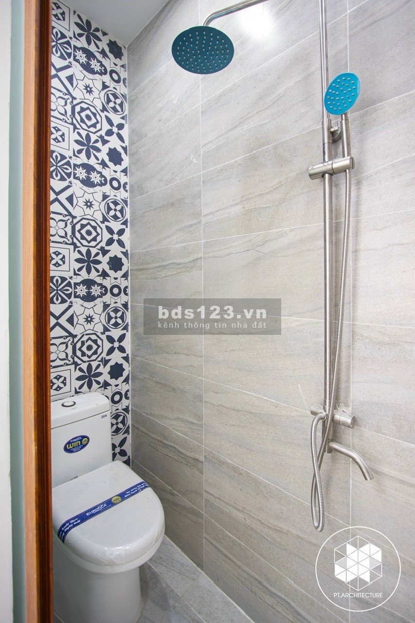 Bán nhà đầy đủ giấy tờ lấy vốn kinh doanh có thể thương lượng qua mạng