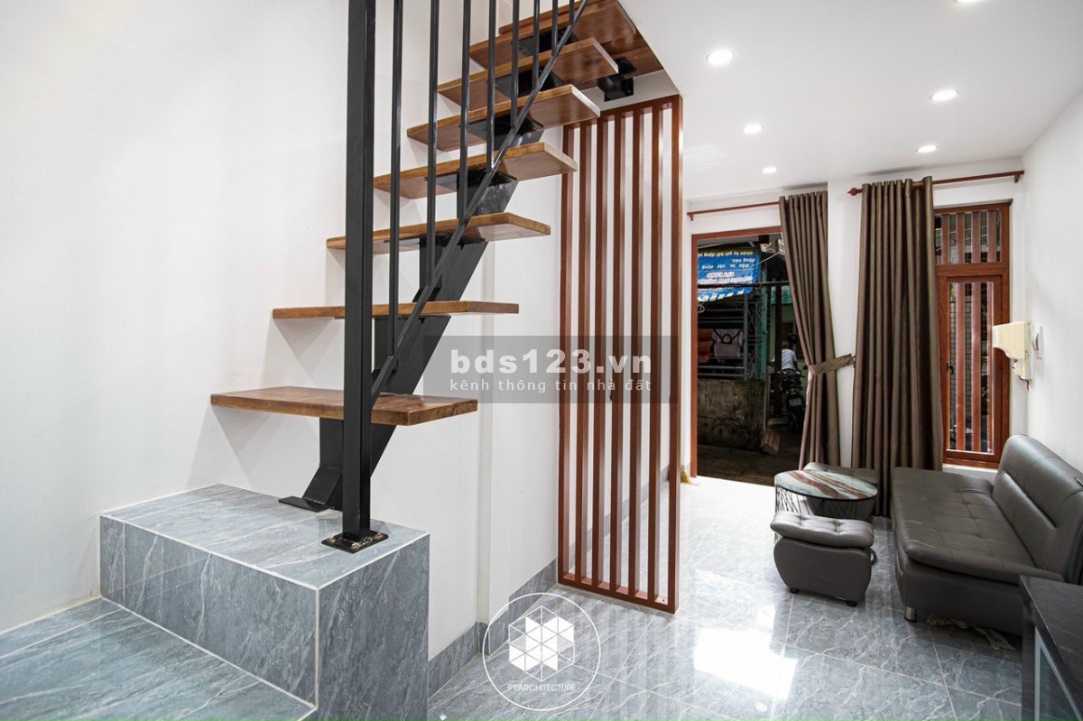 Bán nhà đầy đủ giấy tờ lấy vốn kinh doanh có thể thương lượng qua mạng