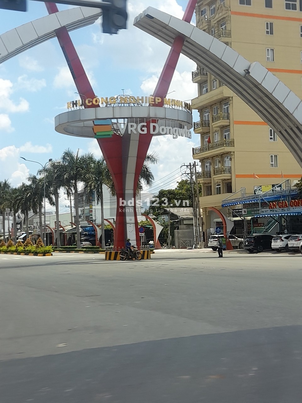 Đất ngay quốc lộ 13 , diện tích 500 m2, giá 350 triệu Bình Long giá đầu tư