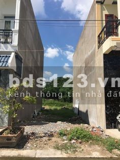 Cần tiền chủ cần bán lỗ lô đất siêu đẹp ngay giữ 2 ngôi nhà lh 0779921148