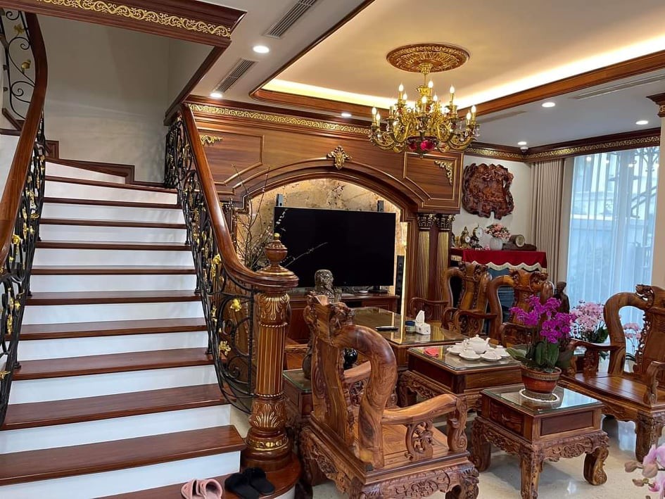 Bán nhà Hoàng Quốc Việt, Cầu Giấy ô tô phân lô kinh doanh thang máy, DT 56m² x 5 tầng, chỉ 9 tỷ