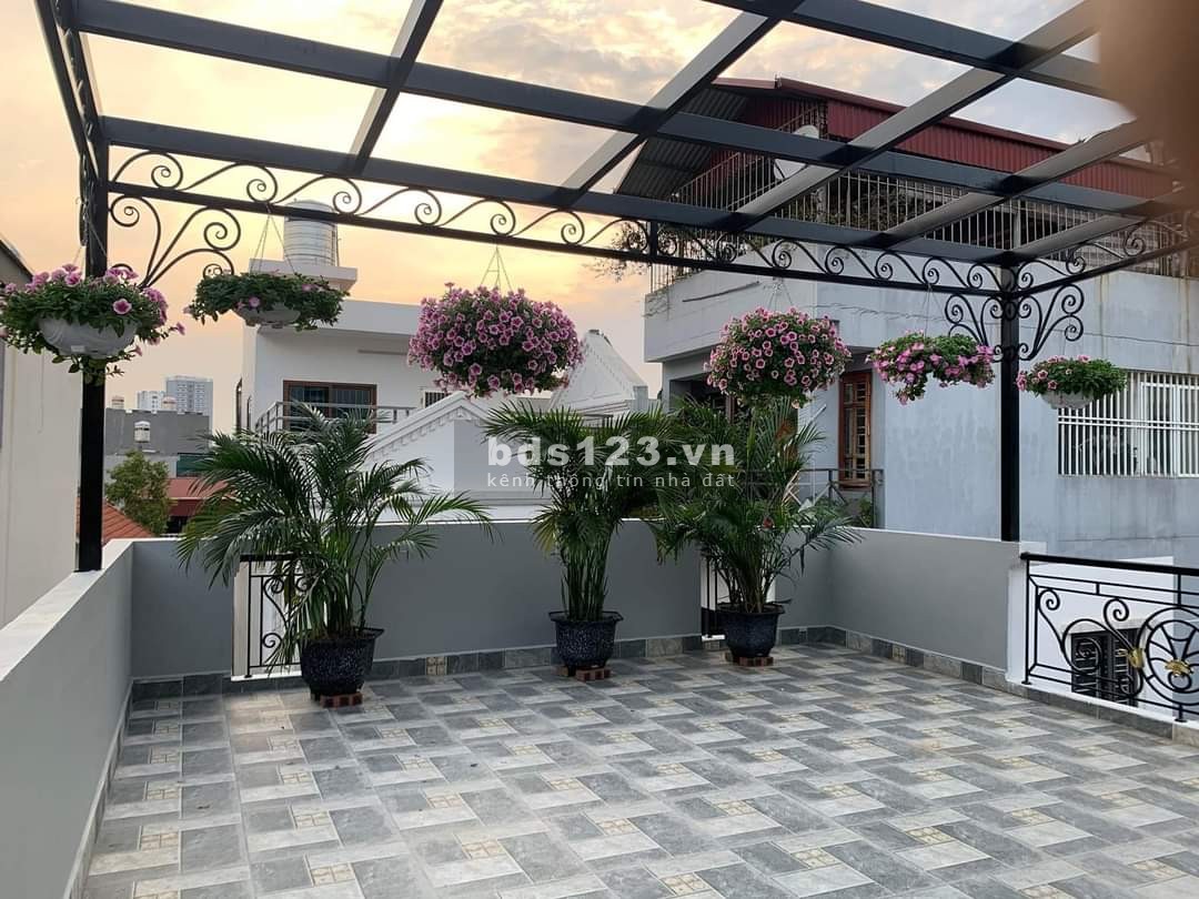 Nhà VIP lô góc có thang máy, Gara ô tô DT 54m² x 5 tầng, giá 13,9 tỷ đồng